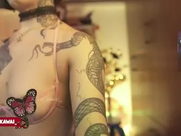 Freechat pinkloly69 on Chaturbate