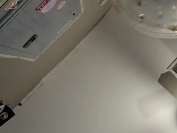 pinkpulseglobal — get naked #petite #milf #cuteface #goal #shaved [120 tokens remaining]