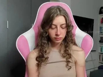 Freechat prettysomething on Chaturbate