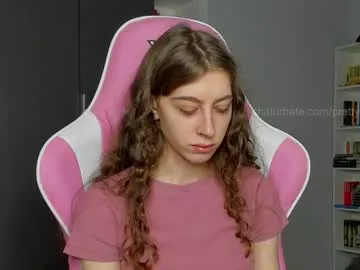 Freechat prettysomething on Chaturbate