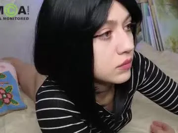 queenofwandss on Chaturbate 