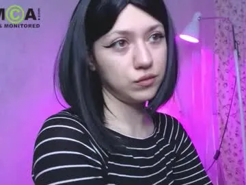 queenofwandss on Chaturbate 