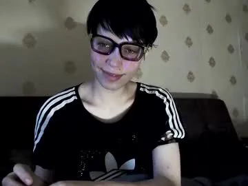 raziel_haze — for delivery - today last day #goth #shorthair #artist #fit #tomboy [250 tokens remaining]