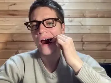 Freechat realsupermichael on Chaturbate