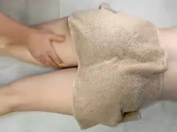 reina_qt — Goal: Take off towel #shy #cute #young #skinny #nonude - Next Goal: Pussy massage