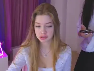 Freechat riinaaa on Chaturbate