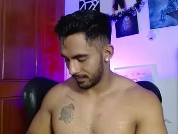 romanpearce_ — sweet milk!  ,Lush ON!  Happy monday bored and alone? Enjoy this sexy cowboy  and explore your fetishes #muscle #flex #feet #young #latin [864 tokens remaining]