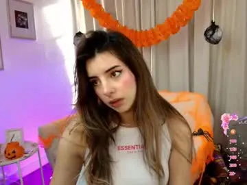 Freechat rousee_v on Chaturbate