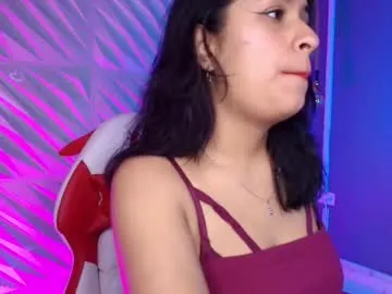 Freechat roxanne_han on Chaturbate