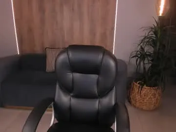 Freechat roxannehill_ on Chaturbate