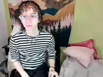 Freechat salemqueer_ on Chaturbate
