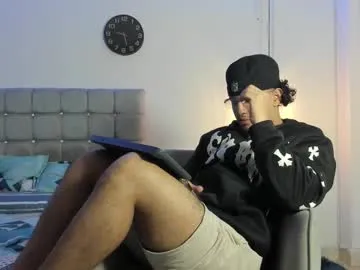 samxx_muscle — cum show  #cum #bigcock #18 #lovense #latino [493 tokens remaining]