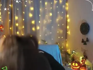 Freechat sarahson on Chaturbate