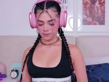 Freechat saritabratz on Chaturbate