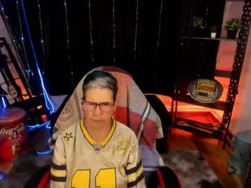 selena_ferreira — Come get lost between my breasts and my experience... - Multi Goal: - aceite sobre mis grandes tetas y follar el dildo con ellas [166 tokens left] #bigboobs #mature #blowjob #couple