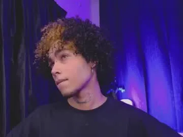 Freechat seven7xis on Chaturbate