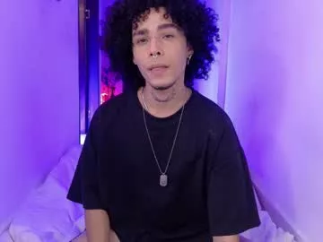 Freechat seven7xis on Chaturbate