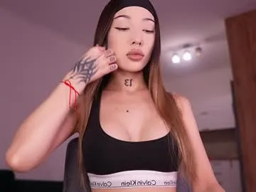 Offline sharlin_13 on Chaturbate