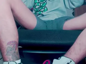 Freechat skateboy444 on Chaturbate