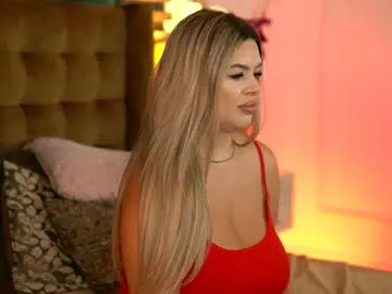 Freechat sophieboobsx on Chaturbate