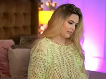 Freechat sophieboobsx on Chaturbate