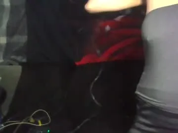 Freechat splashh_queen317 on Chaturbate