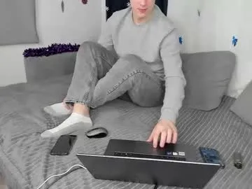 Freechat successful_kevin on Chaturbate