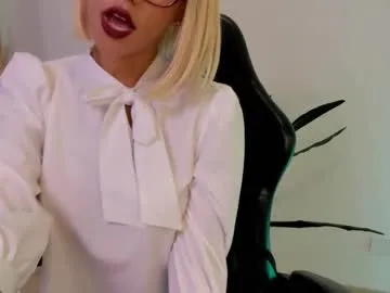 sussyprice — GOAL: Boobs out [197 tokens remaining] Welcome to my room! #pantyhose #roleplay #daddysgirl #dirtytalk #latina