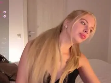 Freechat sweetcherryblonde on Chaturbate