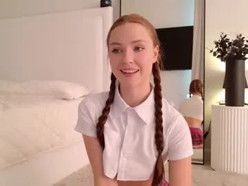 Freechat tinyangelxx on Chaturbate