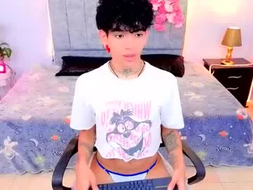 todoroki_g on Chaturbate 