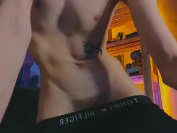 Freechat tommiehi on Chaturbate