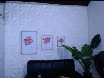 Freechat valentina_mature on Chaturbate