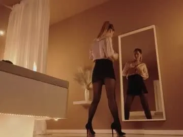 Freechat vanilla_whispers on Chaturbate