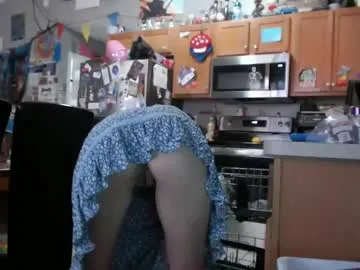 Freechat violethooper on Chaturbate