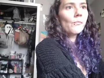 Freechat violethooper on Chaturbate