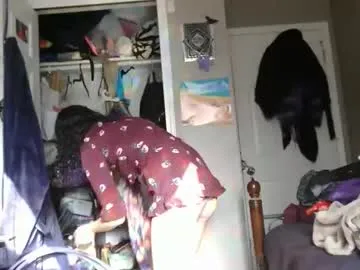 Freechat violethooper on Chaturbate