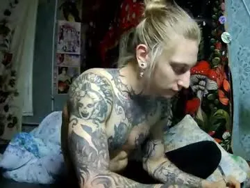 voldan_elf — Show panties [200 tokens left] #muscle #young #feet #new #femboy