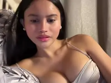 Freechat webcammaggie on Chaturbate