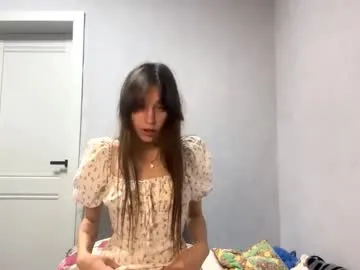 Freechat wildpeachh on Chaturbate