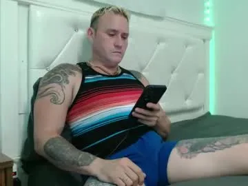 Freechat wildpecker on Chaturbate