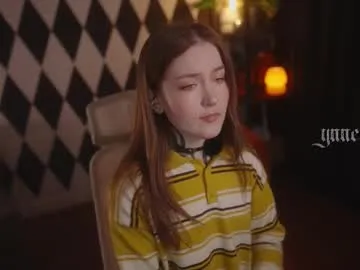 ynnenbrynn —  Hi! lovense is on| /menu on  // GOAL: fully naked [666 tokens left] #tattoo #redhead #smalltits #twerk #heels