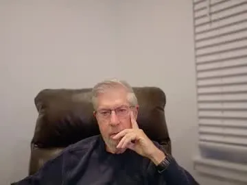 yougogirl_3 — YouGoGirl_3  Not INTO GUYS........ #Mature #FWB #SaltNpepper #Handsome #Married