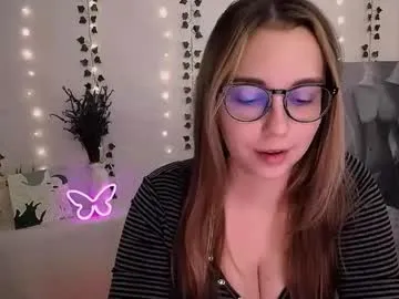 Group yours_piece_of_happiness_ on Chaturbate