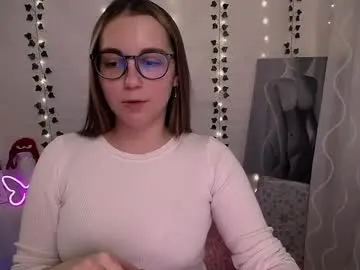 Group yours_piece_of_happiness_ on Chaturbate