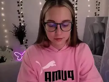 Group yours_piece_of_happiness_ on Chaturbate