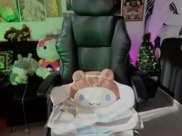 Freechat yuhwa on Chaturbate