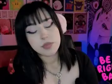 Freechat yuhwa on Chaturbate