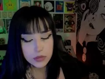 Freechat yuhwa on Chaturbate