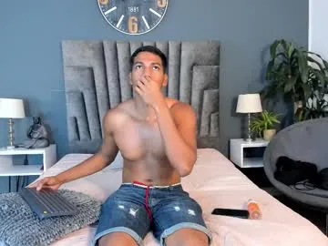 zac_haynes — GOAL: Sexy Dance [50 tokens remaining] Welcome to my room! #bigcock #dark #atletic #cum #new